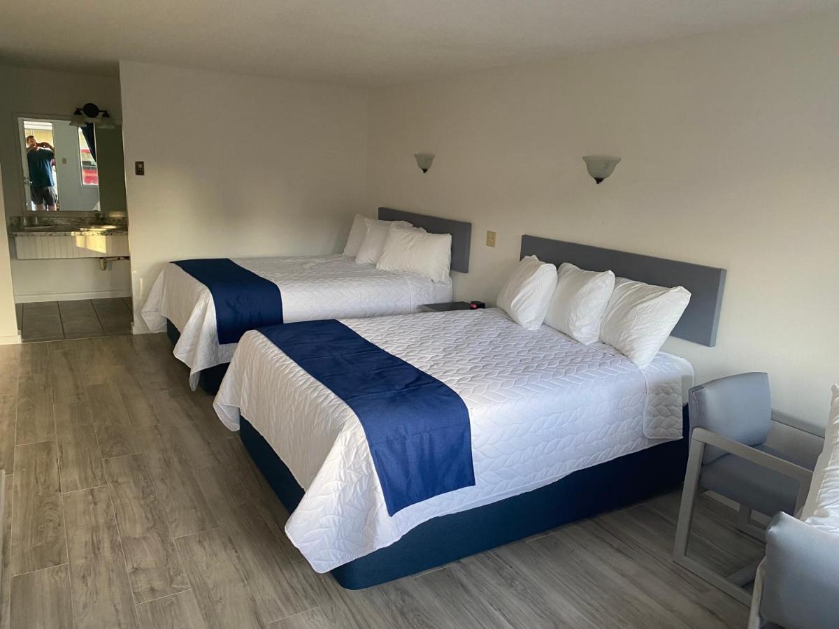 פוקטלו Thunderbird Motel מראה חיצוני תמונה