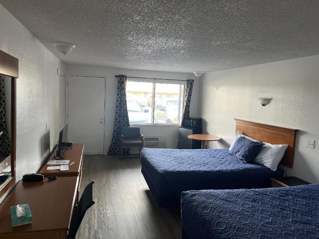פוקטלו Thunderbird Motel מראה חיצוני תמונה
