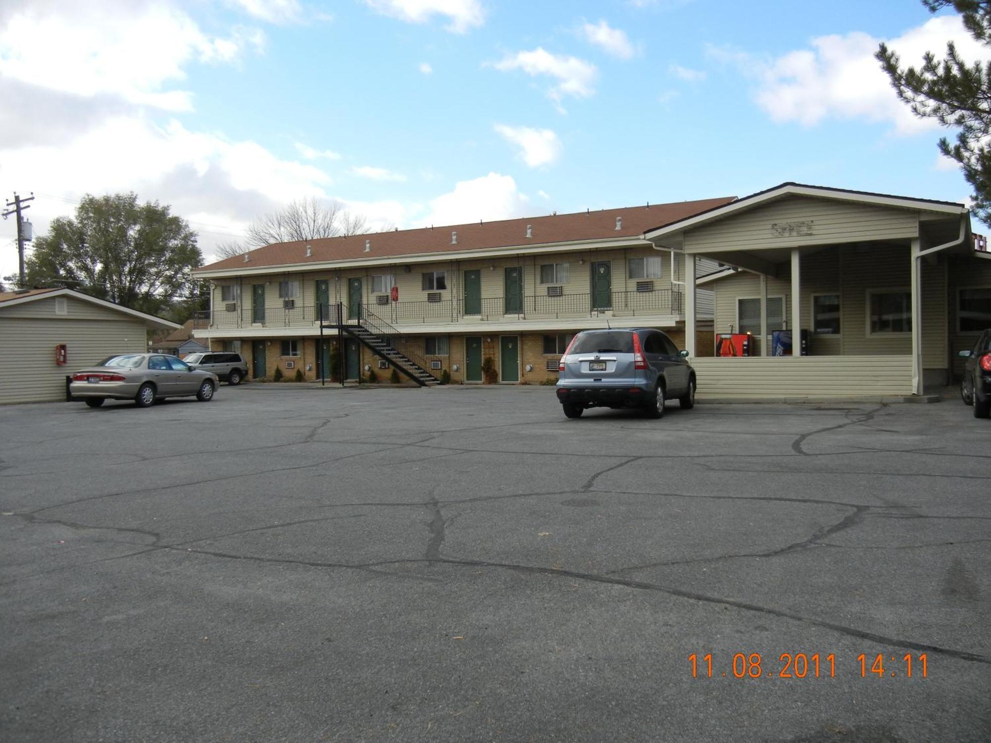 פוקטלו Thunderbird Motel מראה חיצוני תמונה