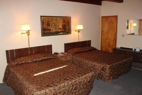 פוקטלו Thunderbird Motel מראה חיצוני תמונה